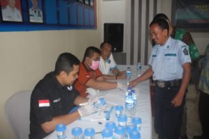 BNN Kota Tasikmalaya Melakuan Test Urin 96 Pegawai Lembaga Pemasyarakatan Kelas II B Tasikmalaya