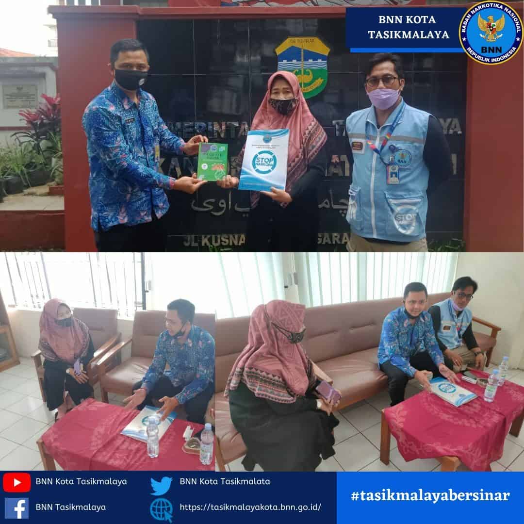 Komitmen Kecamatan Ciawi Dalam Mengimplementasikan Program Desa Bersinar Komitmen Kecamatan Ciawi Dalam Mengimplementasikan Program Desa Bersinar