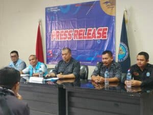 BNN KOTA TASIKMLAYA SIARAN PERS AKHIR TAHUN AKSELERASI WAR ON DRUGS TAK KENAL LELAH PANTANG MENYERAH BNN KOTA TASIKMLAYA SIARAN PERS AKHIR TAHUN AKSELERASI WAR ON DRUGS TAK KENAL LELAH PANTANG MENYERAH