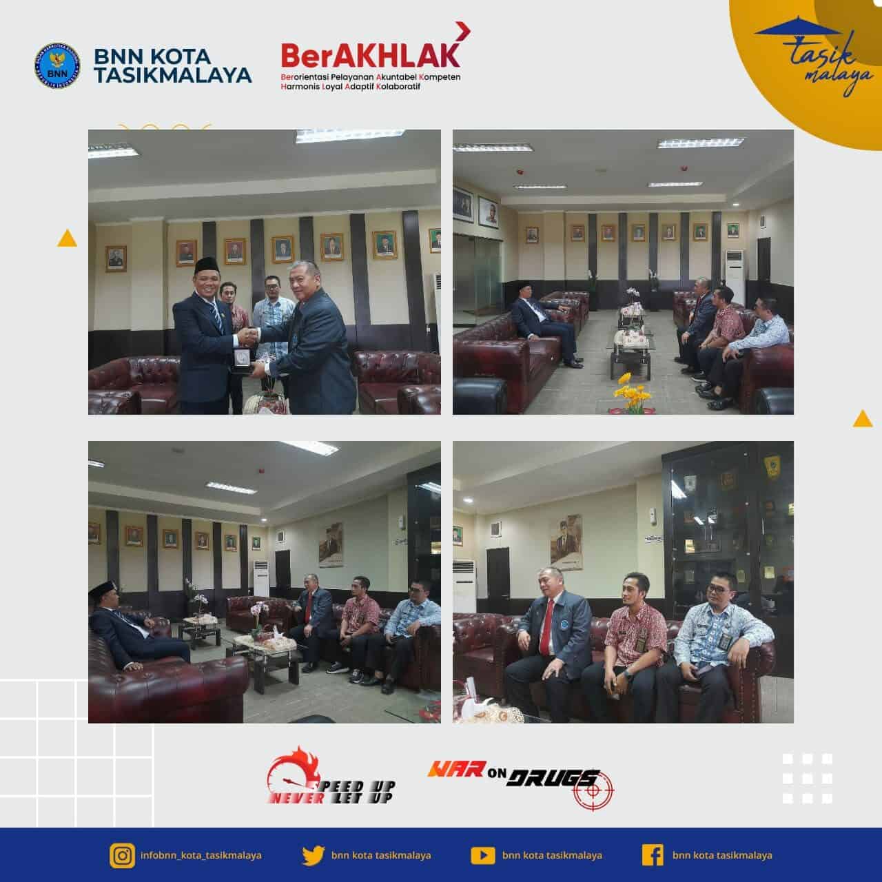 Ketua DPRD Kabupaten Tasikmalaya dan Pemerintah Tasikmalaya Siap Mendukung dan Menjadikan Tasikmalaya Wilayah Bersinar Ketua DPRD Kabupaten Tasikmalaya dan Pemerintah Tasikmalaya Siap Mendukung dan Menjadikan Tasikmalaya Wilayah Bersinar