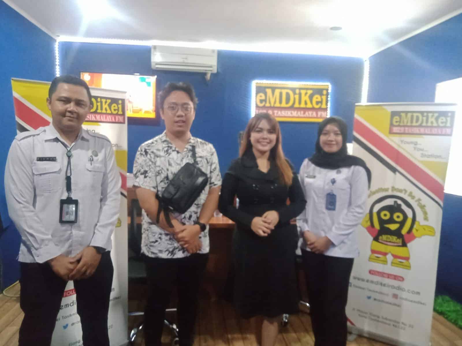 Kegiatan Pra HANI 2023 Komunikasi dan Edukasi P4GN melalui Talkshow di Radio eMdiKei 102,9 FM Tasikmalya, Yeni Yuliani: AYO JAUHI NARKOBA!!!